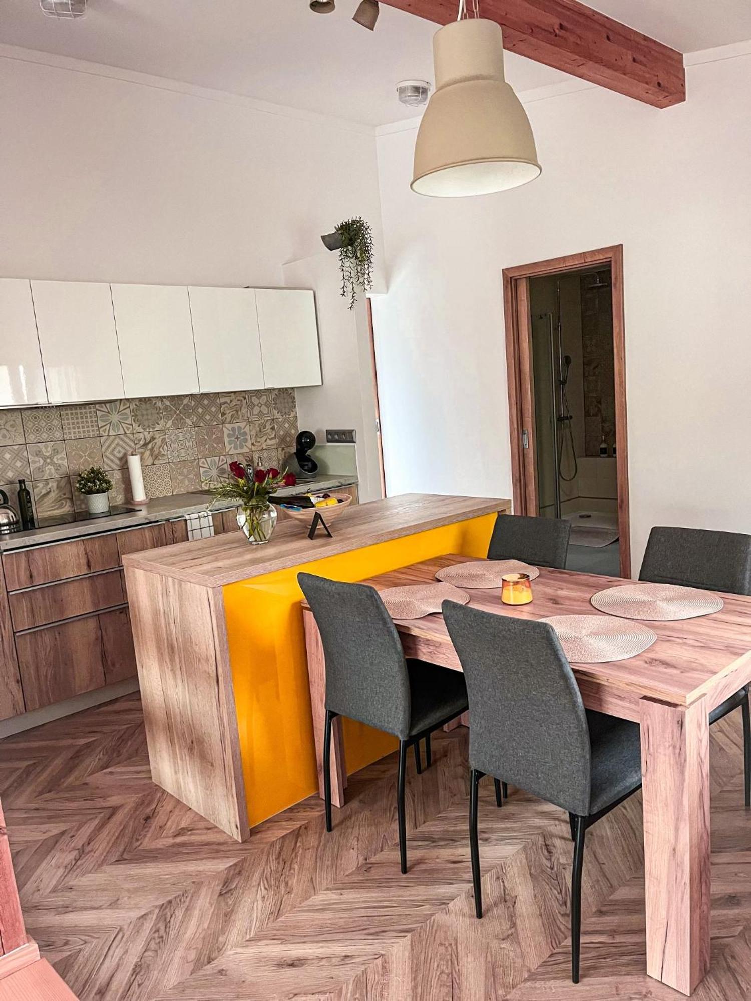 Apartmán NIKLAN Rožnov pod Radhoštěm Exterior foto